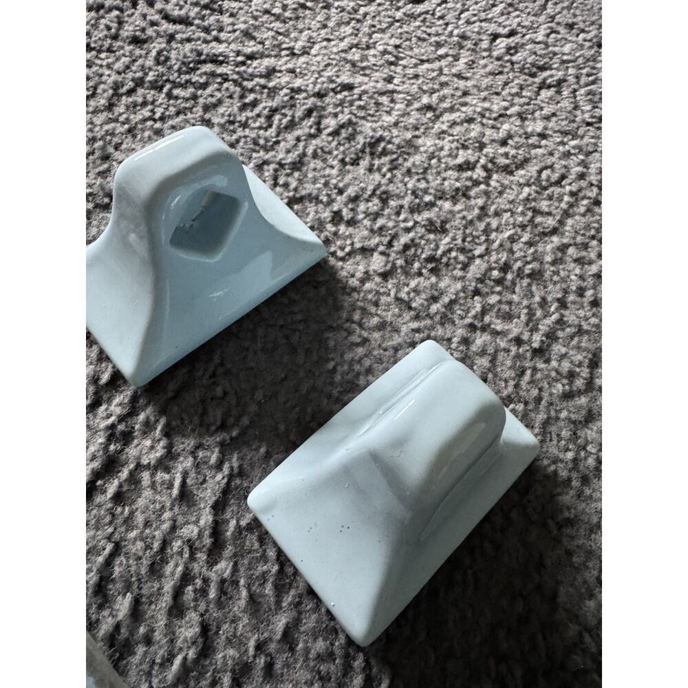 Vtg Ceramic Towel Bar Post Holders & Bar -Blue, Brand New! - Picture 3 of 5